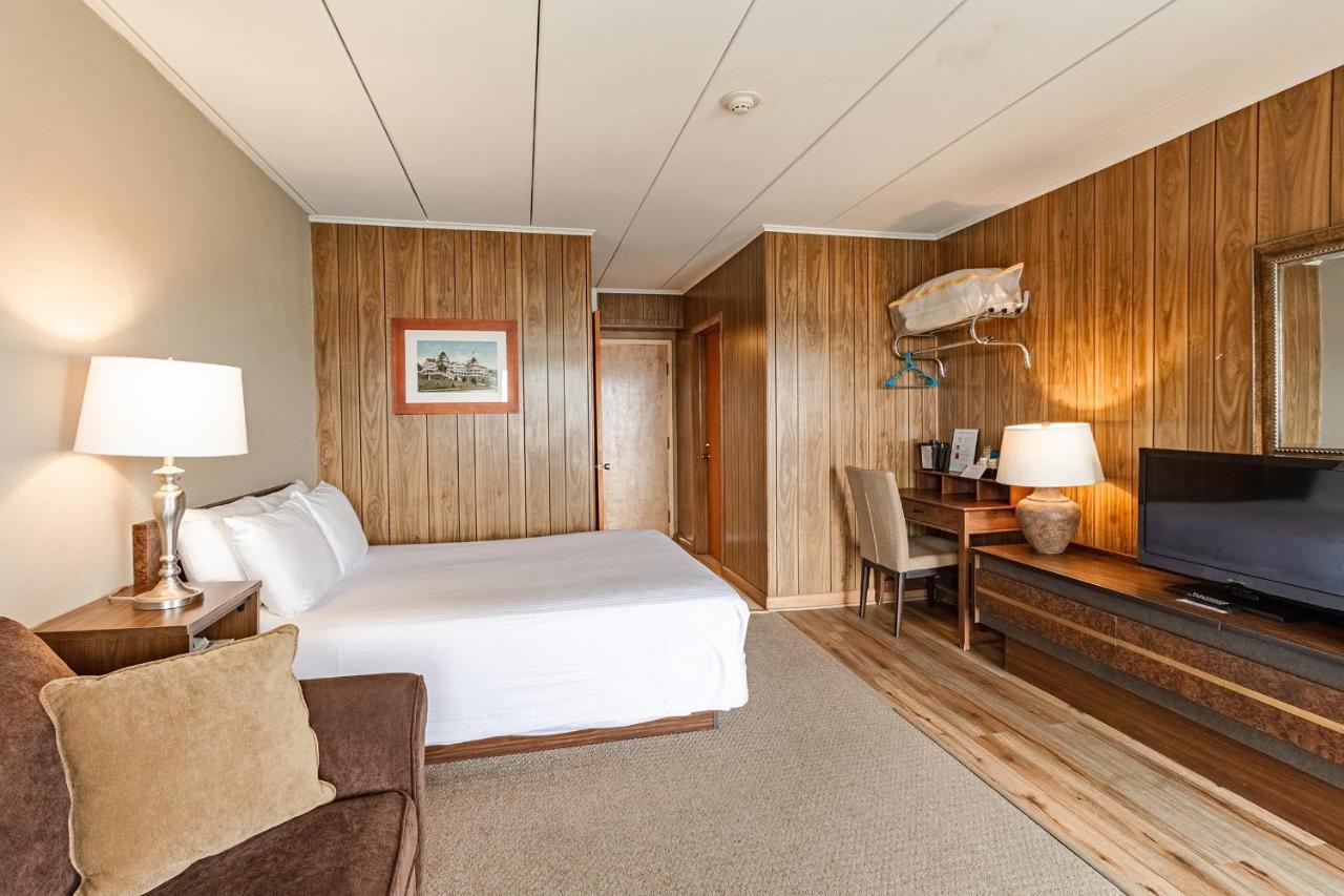 Half Moon Motel & Cottages Weirs Beach Bagian luar foto