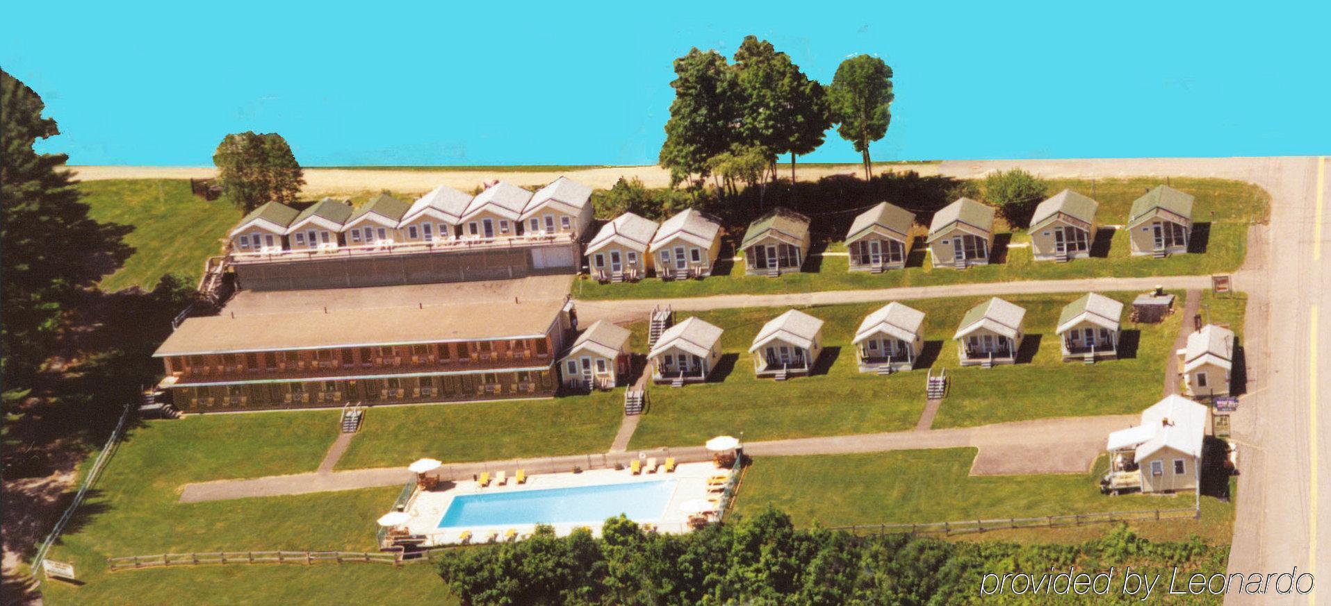 Half Moon Motel & Cottages Weirs Beach Bagian luar foto