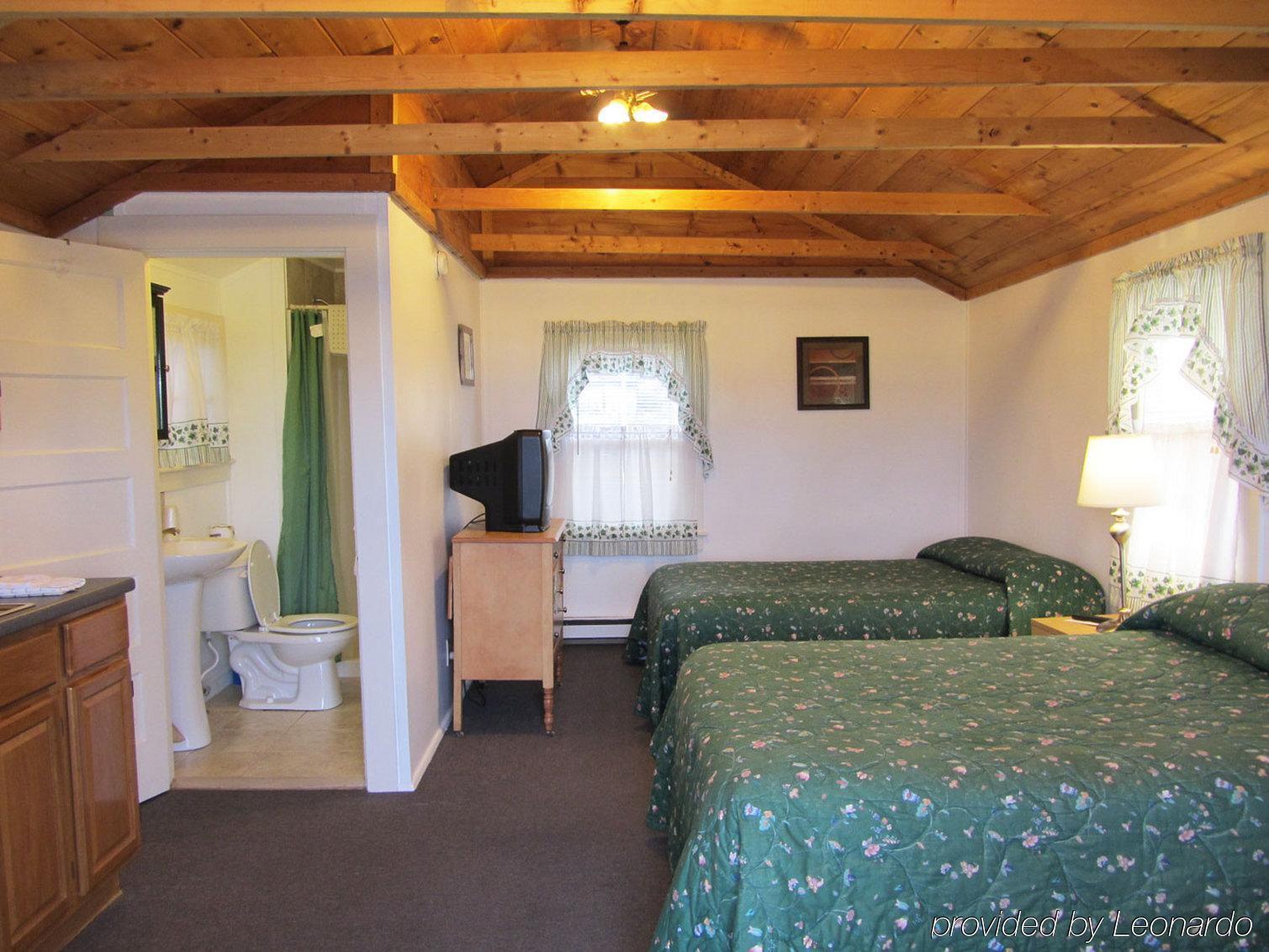 Half Moon Motel & Cottages Weirs Beach Bagian luar foto